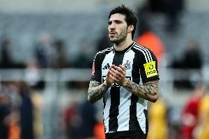 记者：尤文对托纳利和弗洛伦蒂诺-路易斯感兴趣，特别是托纳利