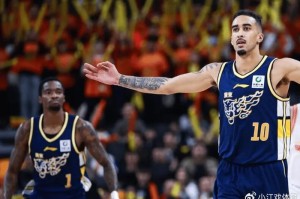 Kaiyun开云中国官网-数据对比，广东队外援贝兹利和特雷韦林-奎因谁更强？|NBA|三分球命中率|投篮|俄克拉荷马雷霆队|菲尼克斯太阳队_新浪体育_新浪新闻