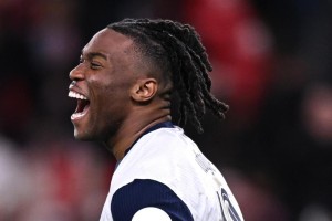 Kaiyun网页版-都体：尤文可能报价2500万欧元向热刺求购乌多基