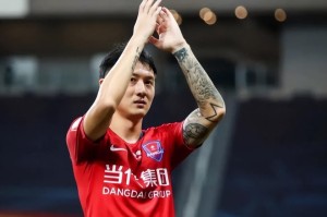 意外！冯劲离开上港为何要去大连英博，却没选择回重庆加盟铜梁龙