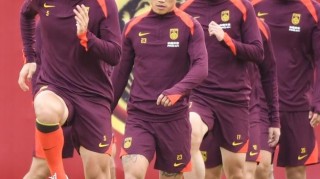 国足结束今年首期集训，U23国脚高光表现倒逼老大哥进步|中国队|热身赛|迪拜|亚洲杯|U23亚洲杯_新浪新闻