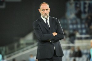 Kaiyun开云中国官网-卫报：保级形势不明朗，热刺决定推迟球迷续订季票的截止日期