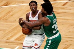 开云网页版中国官网-巴雷特投篮稳定性显著提升 尼克斯却依旧难求一胜